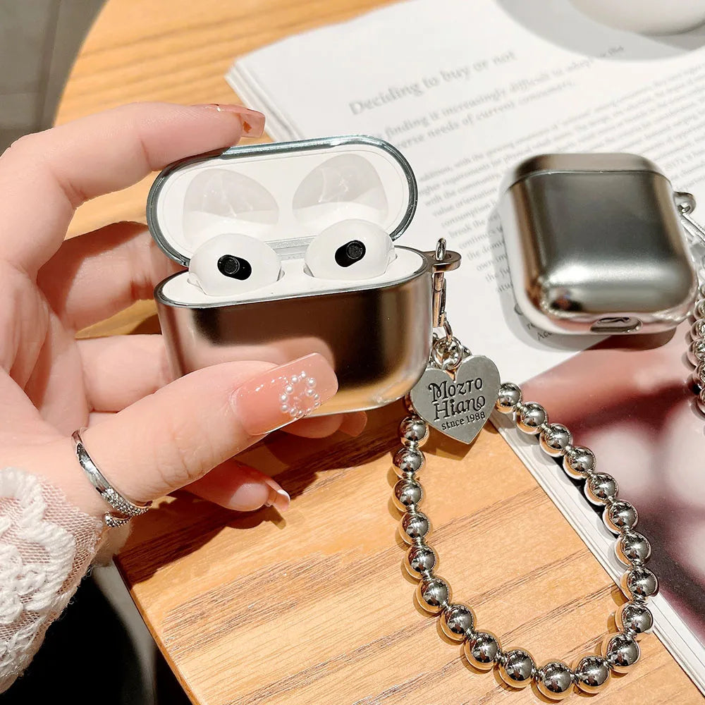 AirPods Case with Heart Bracelet Chain | Kalp Bileklikli AirPods Kılıfı