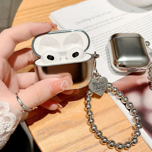 AirPods Case with Heart Bracelet Chain | Kalp Bileklikli AirPods Kılıfı